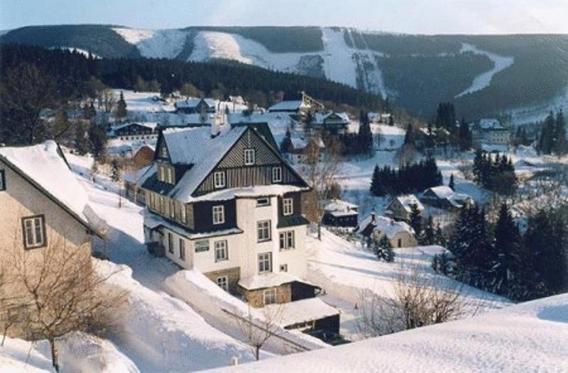 Astoria Inn Špindlerŭv Mlýn Exterior foto